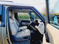LAND ROVER DEFENDER 90