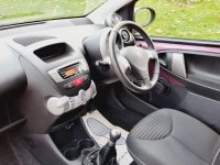 PEUGEOT 107